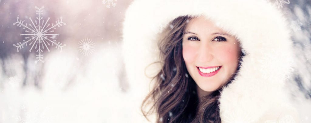 Perfect Holiday fashion trends Snow Cold Winter Girl Woman Hair 768372 Pxhere.com 1 1024x405 1 1024x405