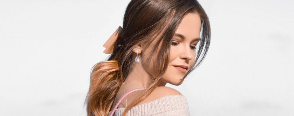 Expensive lipsticks reserved Tamara Bellis M8JP1G0IPA0 1024x405 1 1024x405