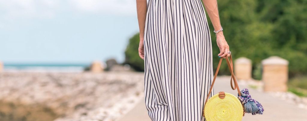 3 Best Fashionable Outfit Ideas For This Year Pexels Artem Beliaikin 11 1024x405